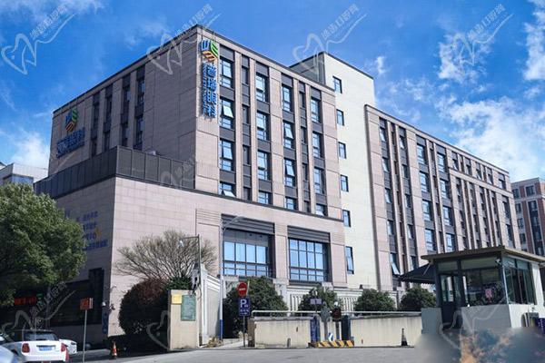 上海飛秒激光近視手術(shù)哪家醫(yī)院好？上海普瑞眼科