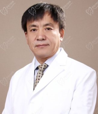 沈陽(yáng)杏林劉建波專(zhuān)家簡(jiǎn)介：隆胸與拉皮除皺/唇腭裂修復(fù)領(lǐng)域口碑卓越，電話(huà)預(yù)約更便捷